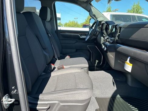 New 2026 GMC Sierra 2500 SLE w/ SLE Value Package; image 30