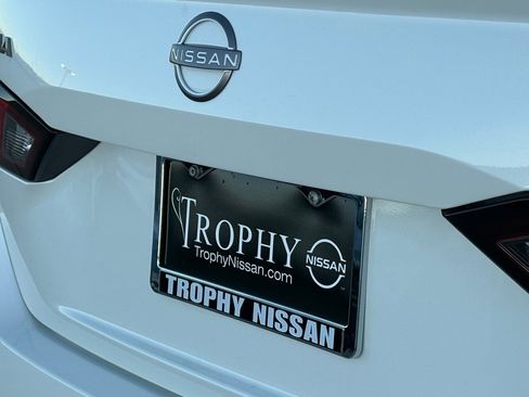 Certified 2024 Nissan Altima 2.5 SV image 8