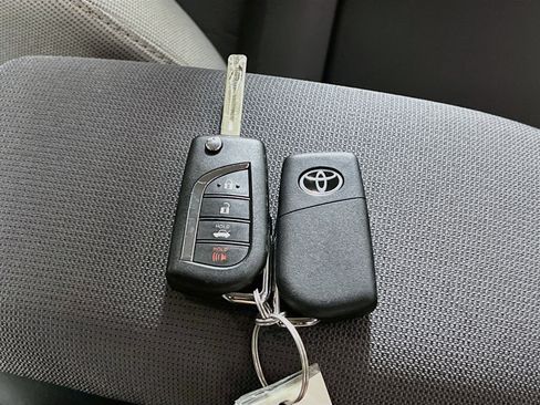 Used 2026 Toyota Corolla LE FWD image 35