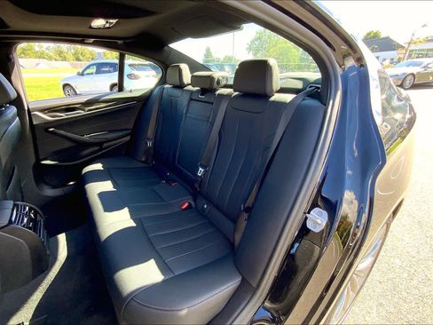 Used 2021 BMW 530i xDrive w/ Convenience Package AWD/4WD image 20