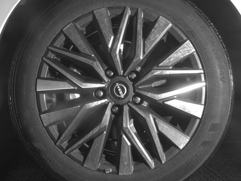 Used 2025 Nissan Altima 2.5 SV image 12