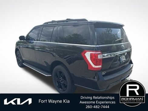 Used 2021 Ford Expedition XLT AWD/4WD image 3