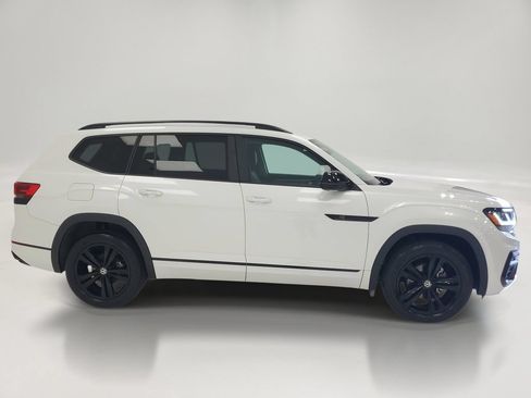 Used 2023 Volkswagen Atlas SEL R-Line AWD/4WD image 4