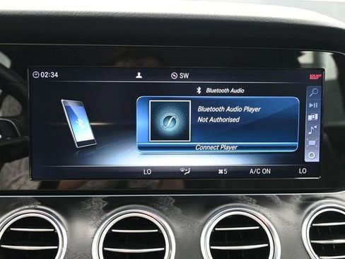 Used 2018 Mercedes-Benz E 300 E 300 image 17