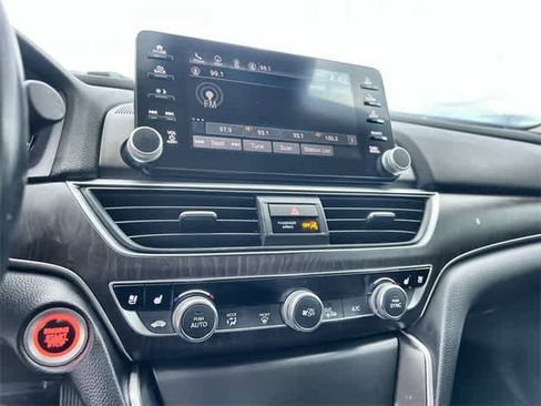 Certified 2018 Honda Accord Touring image 18