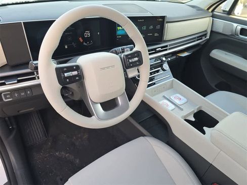 New 2026 Hyundai Santa Fe SE image 15