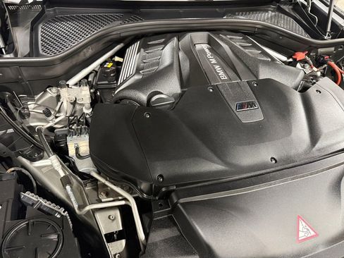 Used 2016 BMW X5 M image 43
