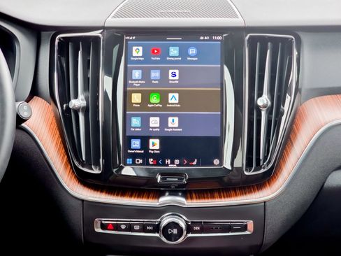 Used 2024 Volvo XC60 T8 Plus w/ Climate Package image 42