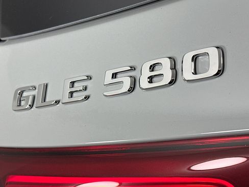 New 2026 Mercedes-Benz GLE 580 4MATIC image 8