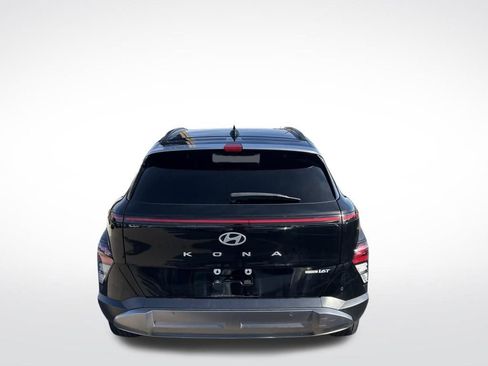 Used 2024 Hyundai Kona Limited AWD/4WD image 4