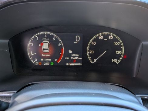 Used 2023 Honda CR-V EX image 11