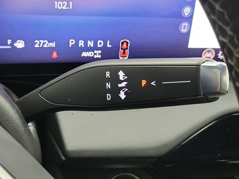 Used 2025 Buick Enclave Avenir w/ Super Cruise Package image 19