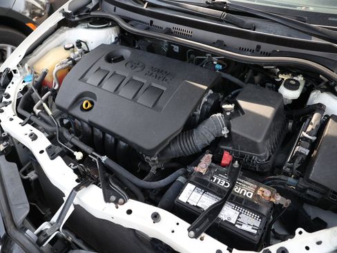 Used 2017 Toyota Corolla iM image 50