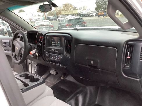 Used 2017 Chevrolet Silverado 1500 W/T w/ Trailering Package image 29