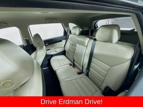 Used 2019 Kia Sorento EX FWD image 8
