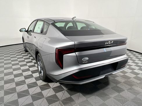 New 2026 Kia K4 FWD image 7