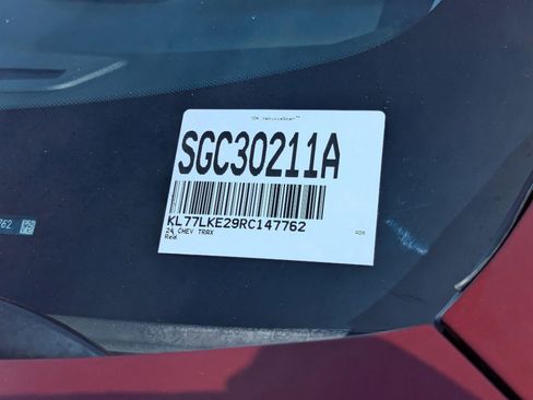 Used 2024 Chevrolet Trax ACTIV w/ Sunroof Package image 27