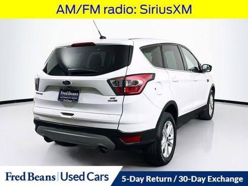 Used 2017 Ford Escape SE image 9