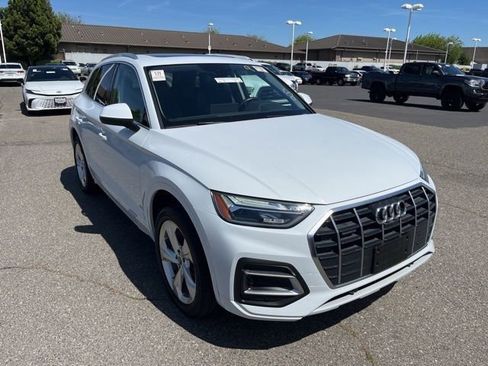 Used 2021 Audi Q5 2.0T Premium Plus w/ Premium Plus Package image 3