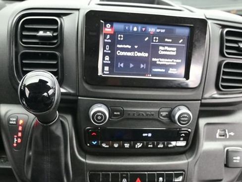 Used 2025 RAM ProMaster 2500 w/ Convenience Group FWD image 19