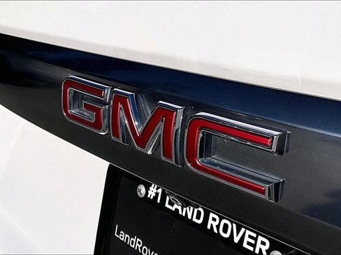 Used 2022 GMC Yukon AT4 image 7