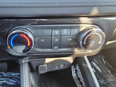 New 2026 Chevrolet TrailBlazer LT w/ Midnight Edition FWD image 28