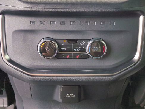 New 2025 Ford Expedition Platinum w/ Stealth Appearance Package image 16