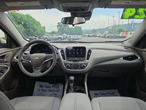 Used 2024 Chevrolet Malibu LT FWD image 14