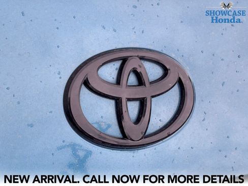 Used 2025 Toyota Camry SE w/ Multimedia Upgrade Package FWD image 8