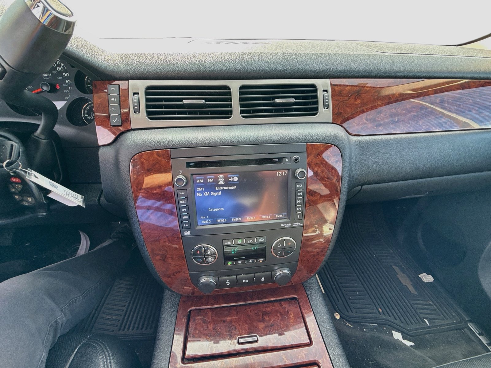 Used 2013 Chevrolet Tahoe LTZ AWD/4WD image 12