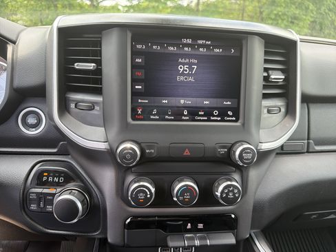 Used 2020 RAM 1500 Big Horn AWD/4WD image 21