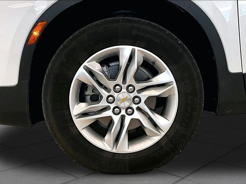Used 2022 Chevrolet Blazer LT FWD image 9