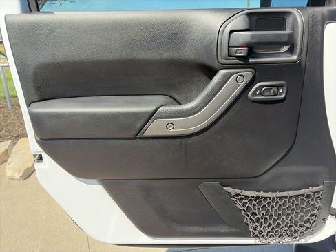 Used 2015 Jeep Wrangler Unlimited Sport w/ Quick Order Package 24S image 39