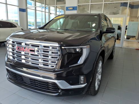 Used 2024 GMC Acadia Denali w/ Super Cruise Package AWD/4WD image 8