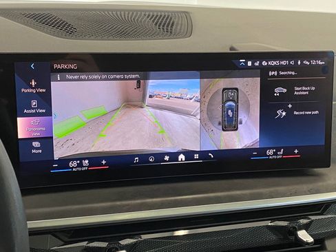 Used 2025 BMW X7 xDrive40i w/ Premium Package image 27