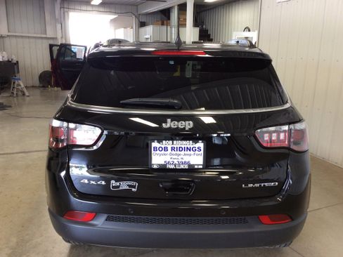 Used 2024 Jeep Compass Limited image 4