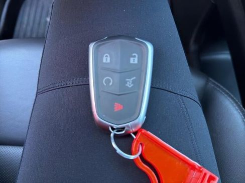 Used 2024 Cadillac XT5 Sportv w/ Technology Package image 32