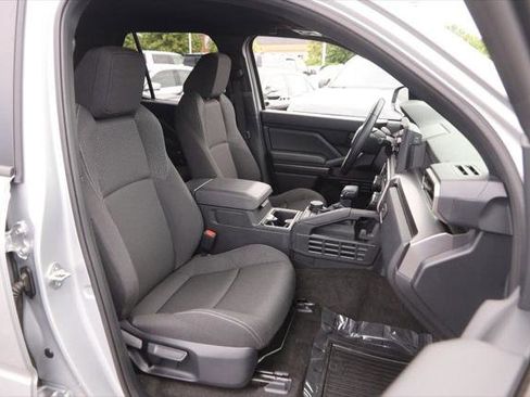 Certified 2025 Toyota 4Runner SR5 AWD/4WD image 8