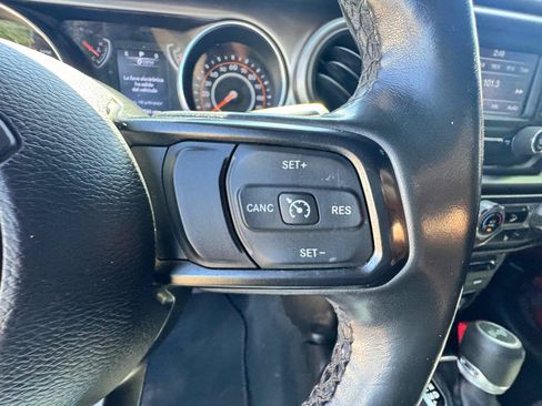 Used 2020 Jeep Wrangler Sport AWD/4WD image 24