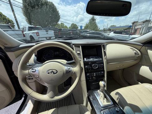 Used 2016 INFINITI QX70 2WD image 10