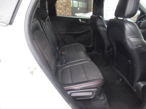 Used 2023 Ford Escape ST-Line AWD/4WD image 8
