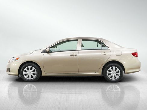 Used 2009 Toyota Corolla LE image 2