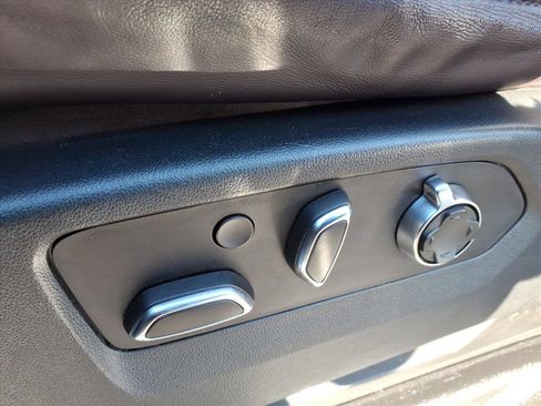 Used 2021 Cadillac Escalade ESV Sport Platinum image 23