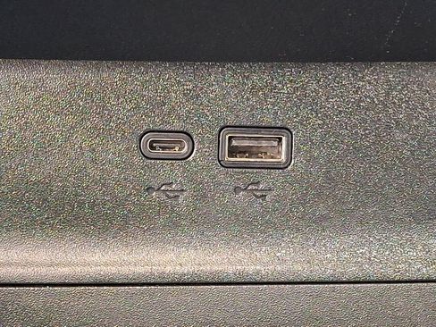 Used 2025 Chevrolet Equinox LT w/ Convenience Package II image 26