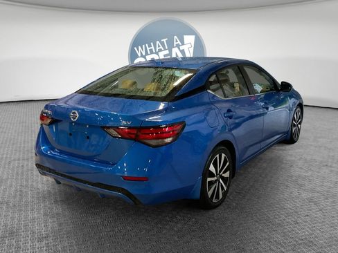 Used 2023 Nissan Sentra SV w/ SV Premium Package FWD image 3