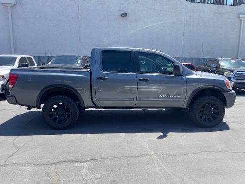 Used 2015 Nissan Titan PRO-4X w/ Pro-4x Luxury Package AWD/4WD image 2