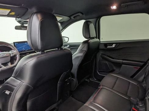 Certified 2024 Ford Escape ST-Line w/ Tech Pack #1 AWD/4WD image 32