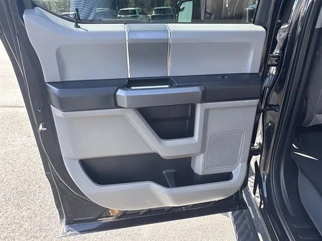 Used 2020 Ford F150 XLT w/ Equipment Group 302A Luxury AWD/4WD image 14