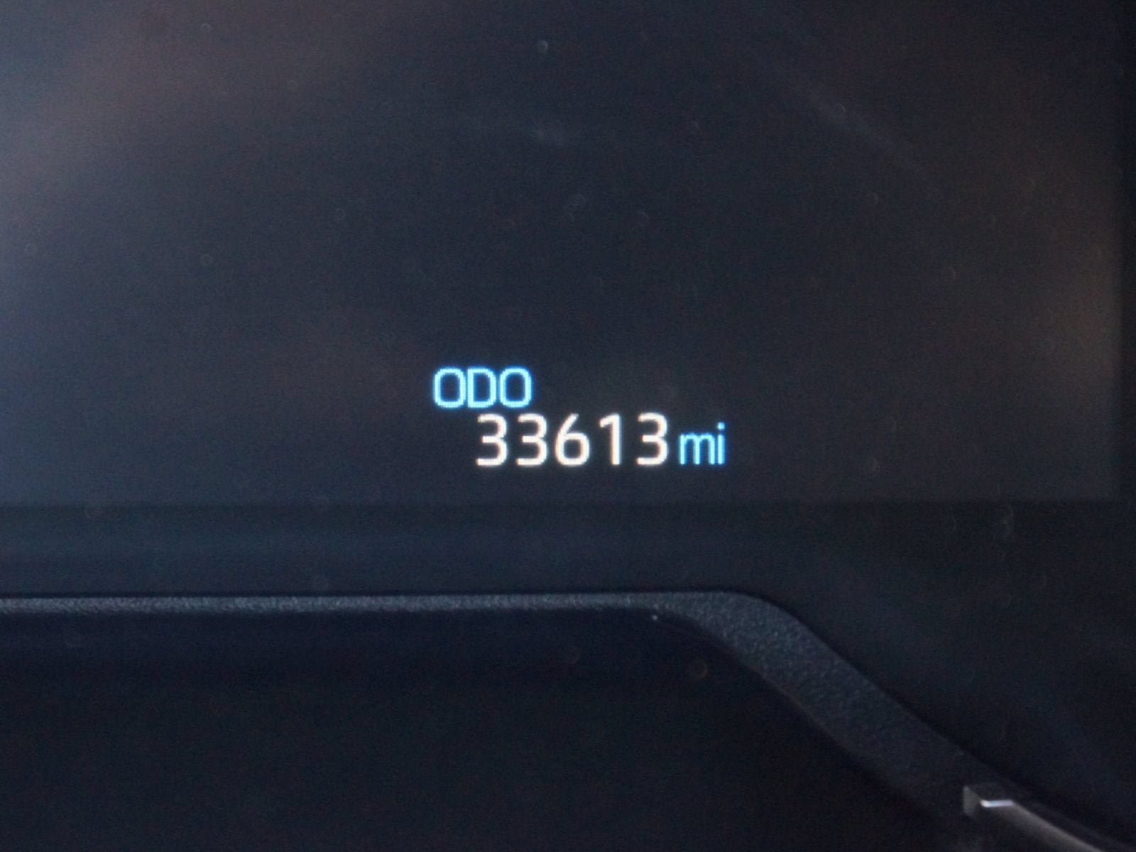 Used 2025 Toyota RAV4 LE AWD/4WD image 4