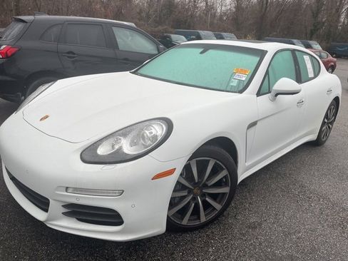 Used 2016 Porsche Panamera 4 image 6